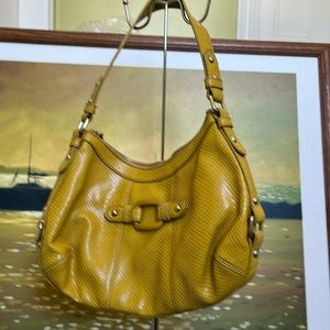 Nine West hobo bag in like new condition.